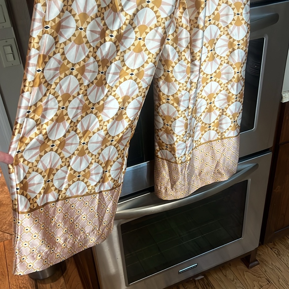 House of Harlow 1960 Gold and White Wide-Leg Trousers - Picture 2 of 10